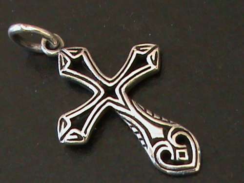 SOLID STERLING SILVER CROSS PENDANT