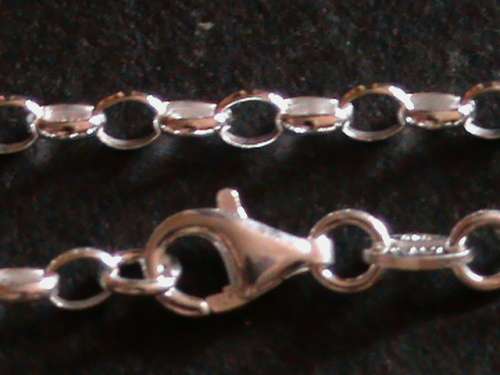 55 CM LONG SOLID STERLING SILVER CHAIN.  NICE OVAL LINKS
