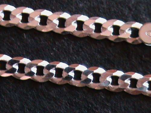 60 CM LONG SOLID STERLING SILVER CHAIN.