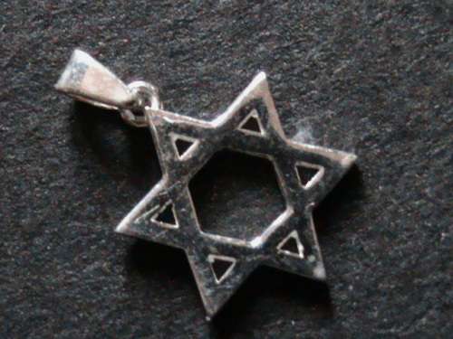 SOLID STERLING SILVER STAR OF DAVID PENDANT