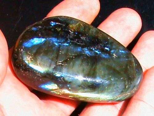 GOOD GRADE LABRADORITE GALET.