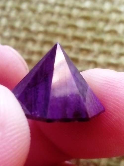ITEM IS FOR CHRIS LOMBARD. SUGILITE FACETED 8 SIDED PYRAMID.   RARE MATERIAL.
