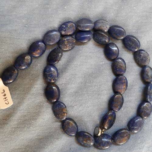 LAPIS LAZULI GEMSTONE NECKLACE.  48 CM LONG .  MAGNETIC CLASP