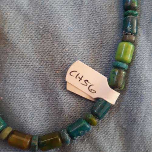 CHRYSOCOLLA GEMSTONE NECKLACE.  45 CM LONG. MAGNETIC CLASP