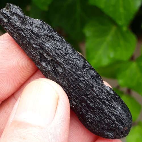 RARE TEKTITE.  LARGE SIZE, NICE SHAPE FOR A PENDANT.
