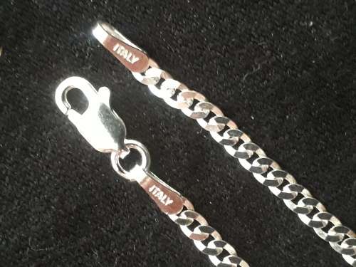 SOLID STERLING SILVER CHAIN.   60 CM LONG . GOOD QUALITY.