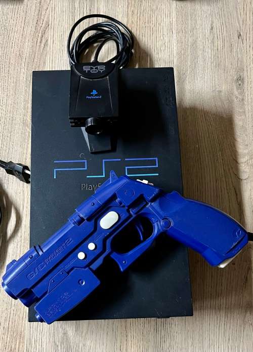 PLAYSTATION 2 LOT **PLEASE READ**