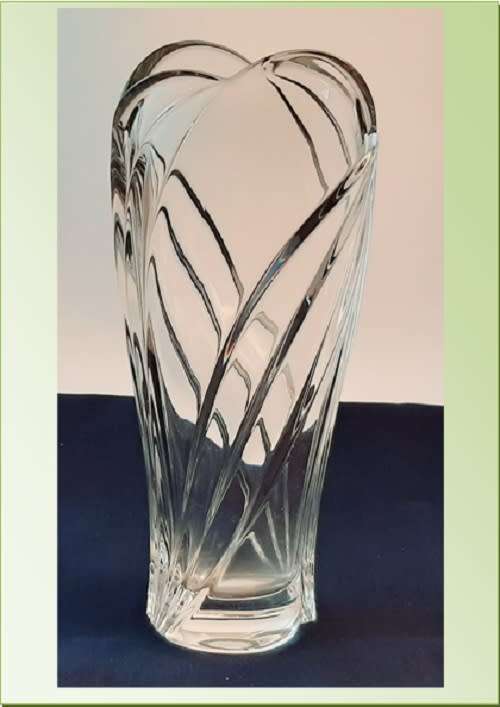 VINTAGE LENOX CRYSTAL BUD VASE