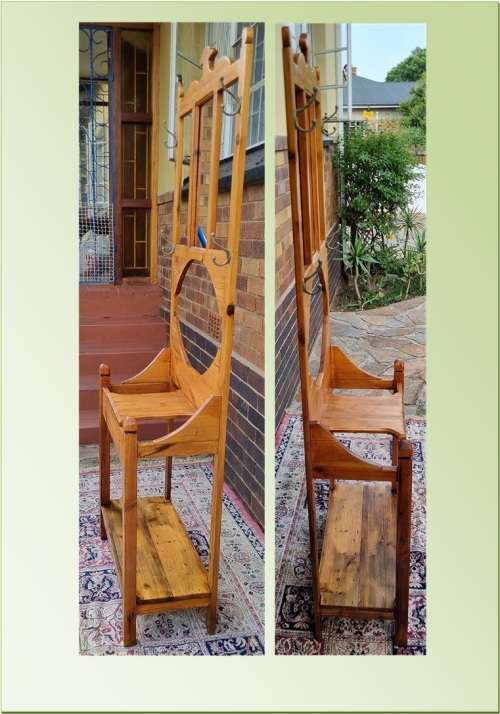 VINTAGE OREGON PINE HALL STAND