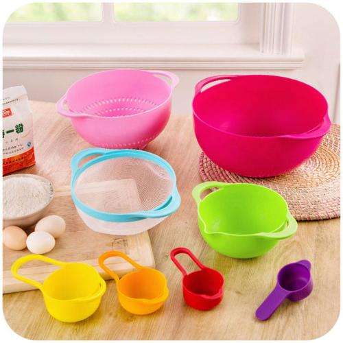 Brand New 8 Piece Rainbow Stackable Trendy Colourful Mixing Bowls