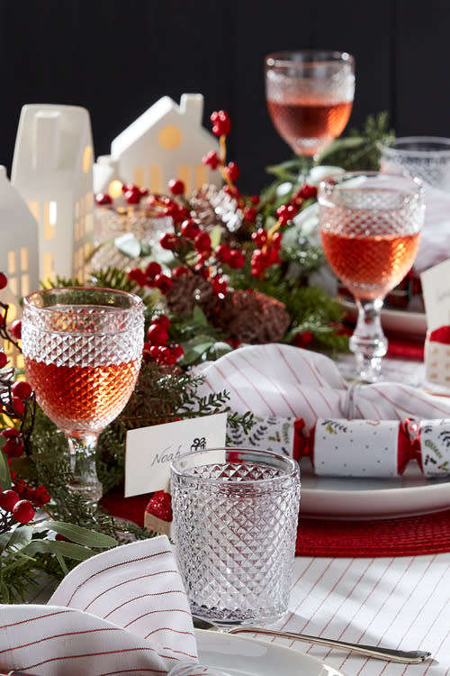 6 Piece Vintage Style Red Wine Glass Set