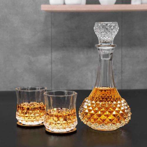 Brand-New 7 Piece Scotch/Whisky Decanter with Glasses Set (Random Pattern Design)