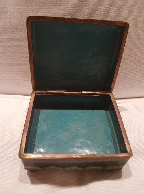 A Stunning Cloisonne Box With Bun Feet Dragon Motif