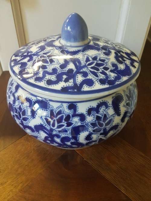 A Blue and White Ming Style Lidded Jar