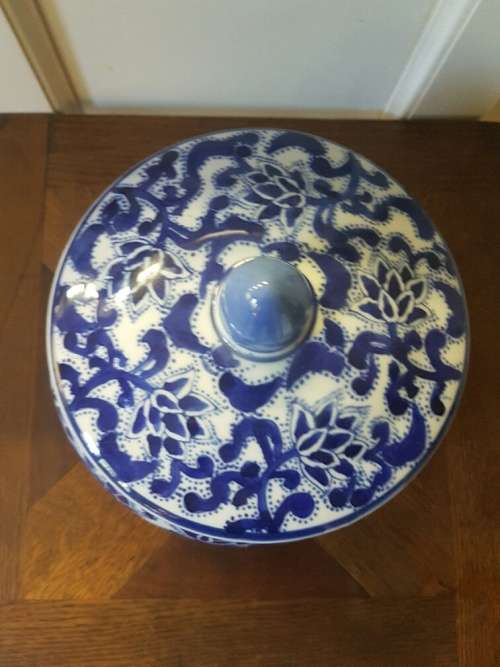 A Blue and White Ming Style Lidded Jar
