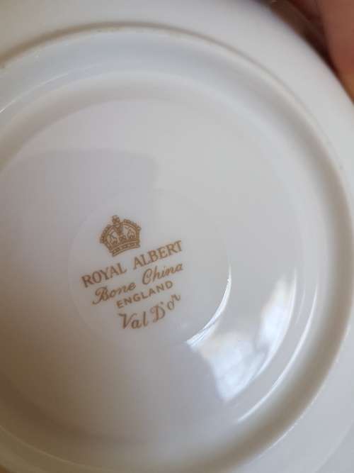 Royal Albert  Val D'or Cake Plate