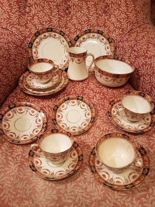 Rare and Scarce Old Pattern Royal Albert Imari Style Devon Black Pattern porcelain