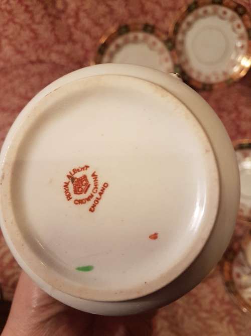 Rare and Scarce Old Pattern Royal Albert Imari Style Devon Black Pattern porcelain