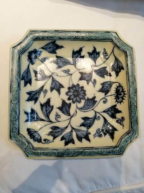 Chinese  Blue and White  Plate with Floral Pattern