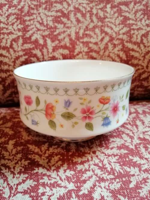 Paragon ` Anastasia ` Sugar Bowl