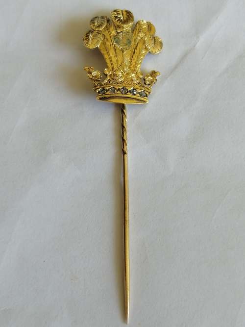 18ct Yellow Gold and 9ct Yellow Gold Cravat Pin With Rose Cut Diamonds With Ducal Coronet