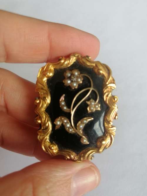 9ct Gold and Onyx Brooch with Seed Pearl and Diamond Chip Mouring Locket