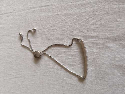 American Swiss Bar Diamante Bangle