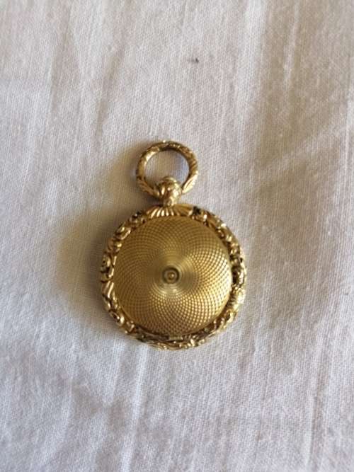 Gorgeous Vintage 15ct Gold Locket, 11grams