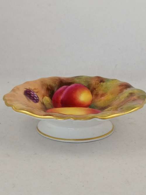 A Hand Painted Royal Worcester Trinket Dish/Tazza Depicting Fruit