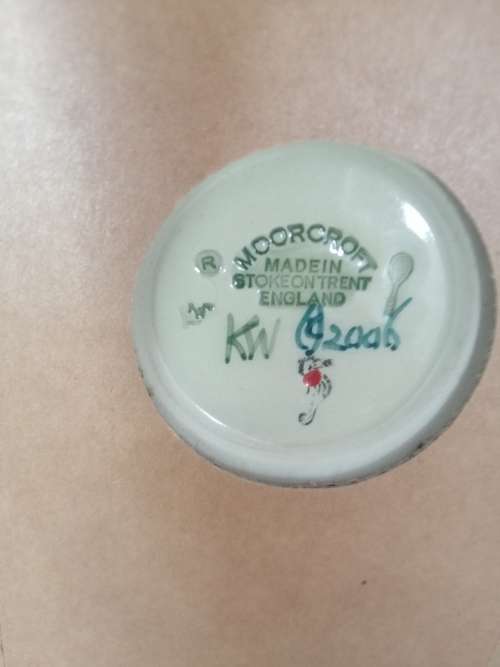 A MAGNIFICENT MOORCROFT WESTERN ISLES PLAQUE