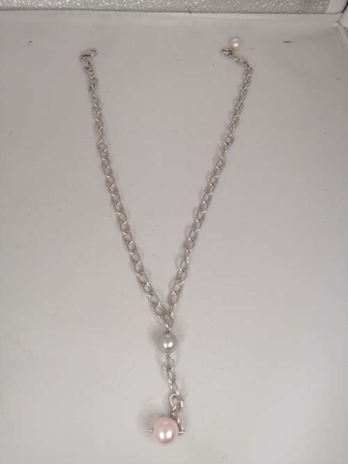 BEAUTIFUL STERLING SILVER AND PEARL NECKLACE