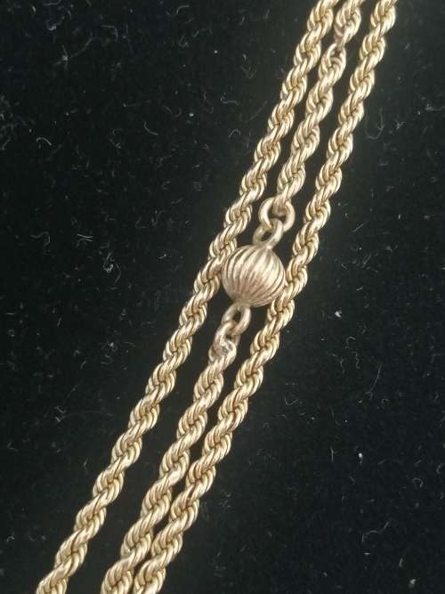 SIMPLY STUNNING ANTIQUE 9CT YELLOW GOLD DOUBLE ROPE DESIGN FOB CHAIN.