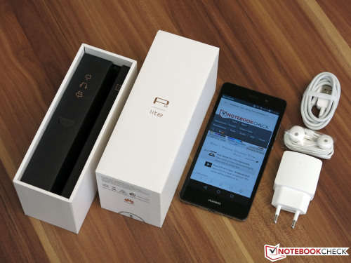 HUAWEI P8Lite  BRAND NEW STILL IN BOX