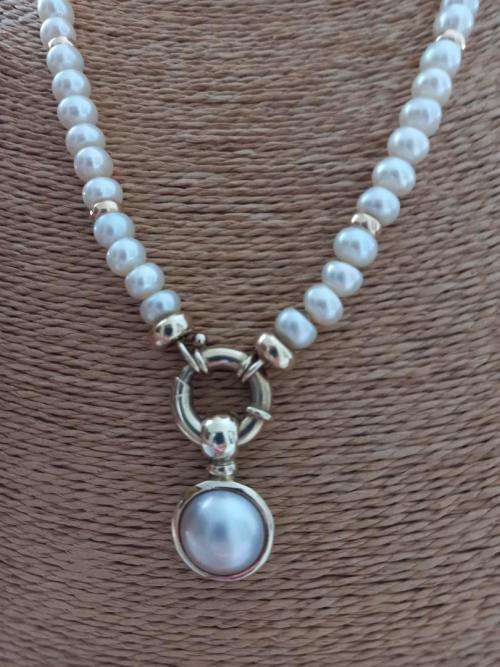 FRESH WATER PEARLS WITH MABE PENDANT ALL SET IN 9 CARAT GOLD