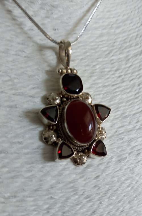 925 STERLING SILVER HANDMADE PENDANT