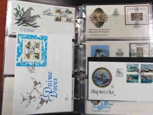 TBVC FRESH Last issues Covers x 108 - All the dogs, cats, Doves , Trains etc in nice 3 leaf album