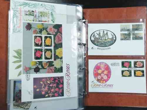 TBVC FRESH Last issues Covers x 108 - All the dogs, cats, Doves , Trains etc in nice 3 leaf album