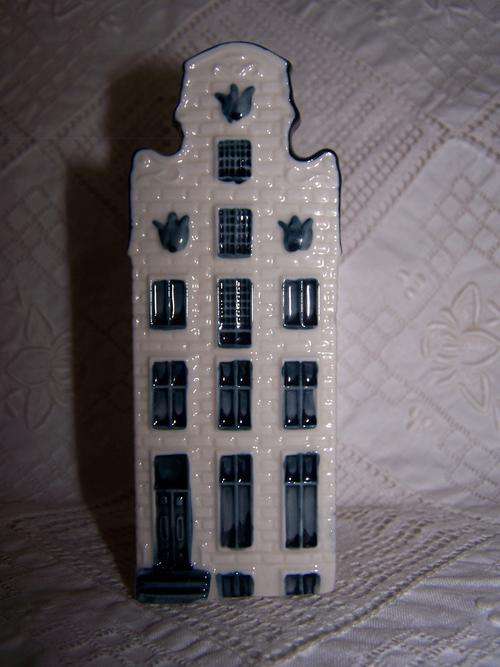 KLM Blue Delft's House No. 56, Sealed