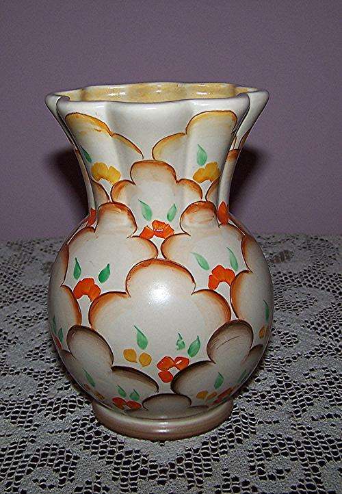 STUNNING CLARICE CLIFF VASE NO. 890, NEWPORT POTTERY - England.