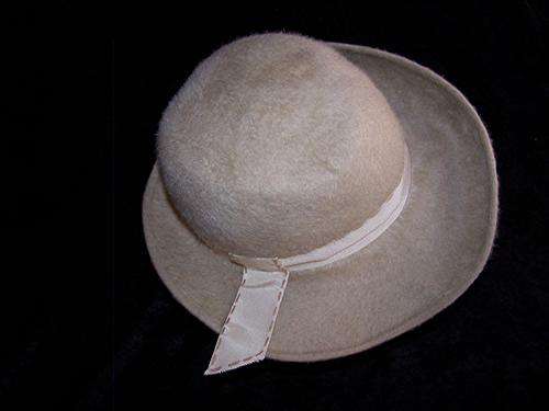 Elegant Vintage Felt Hat