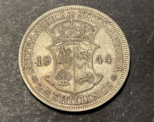 ERROR 1944 SA silver 2 ½ shillings - Scarce - multiple cracked die errors