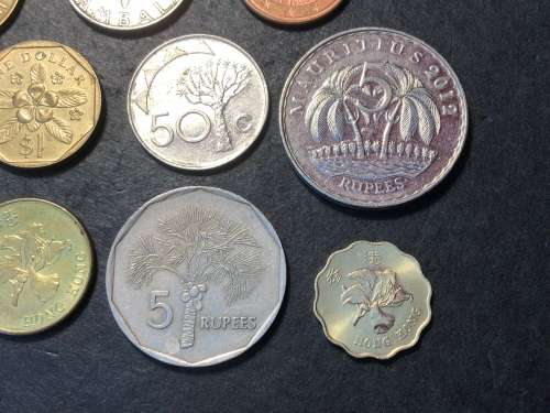 Thematic collection of coins with a PLANT design - price is for all 11 coins in the collection