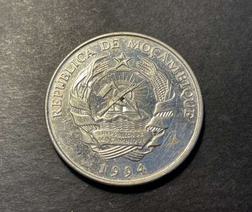 Nice 1994 1000 Meticais coin from Mozambique