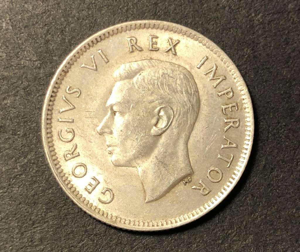 Very nice 1941 SA Union silver shilling coin - 80% silver