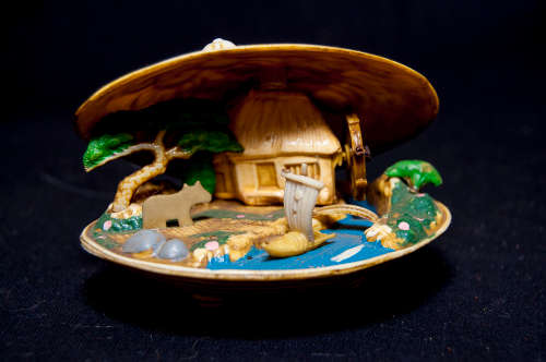 *** Collectible Japanese Clam Diorama***