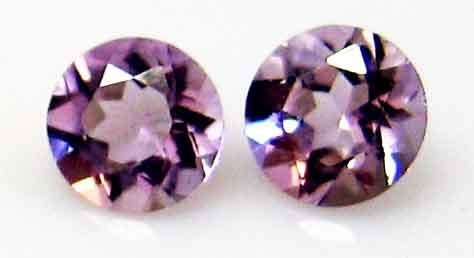 2 pieces, 5.10mm round facet  Amethysts 0.86 ct.Price/piece