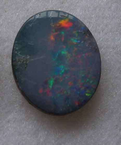 9.00 x 7.00 mm Oval cut Doublet Opal 1.48 cts.