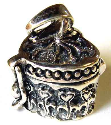 Sterling Silver " Hearts " Pill / treasure chest Pendant.