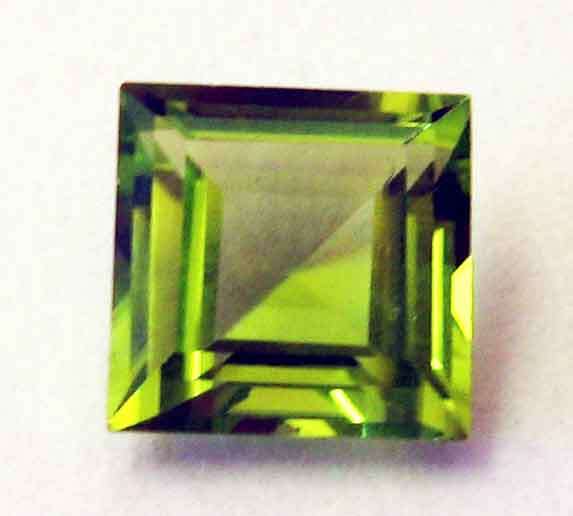 Flawless 7.00 x 7.00 mm square faceted cut Peridot 1.64 ct.