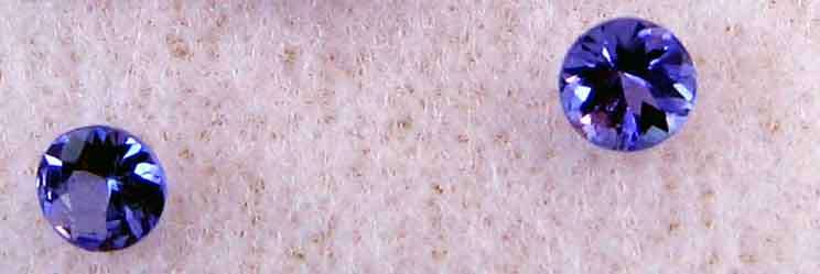 1 lot, 2 pieces of 2.10 mm round cut ,Tanzanites, T. W. 0.09 ct